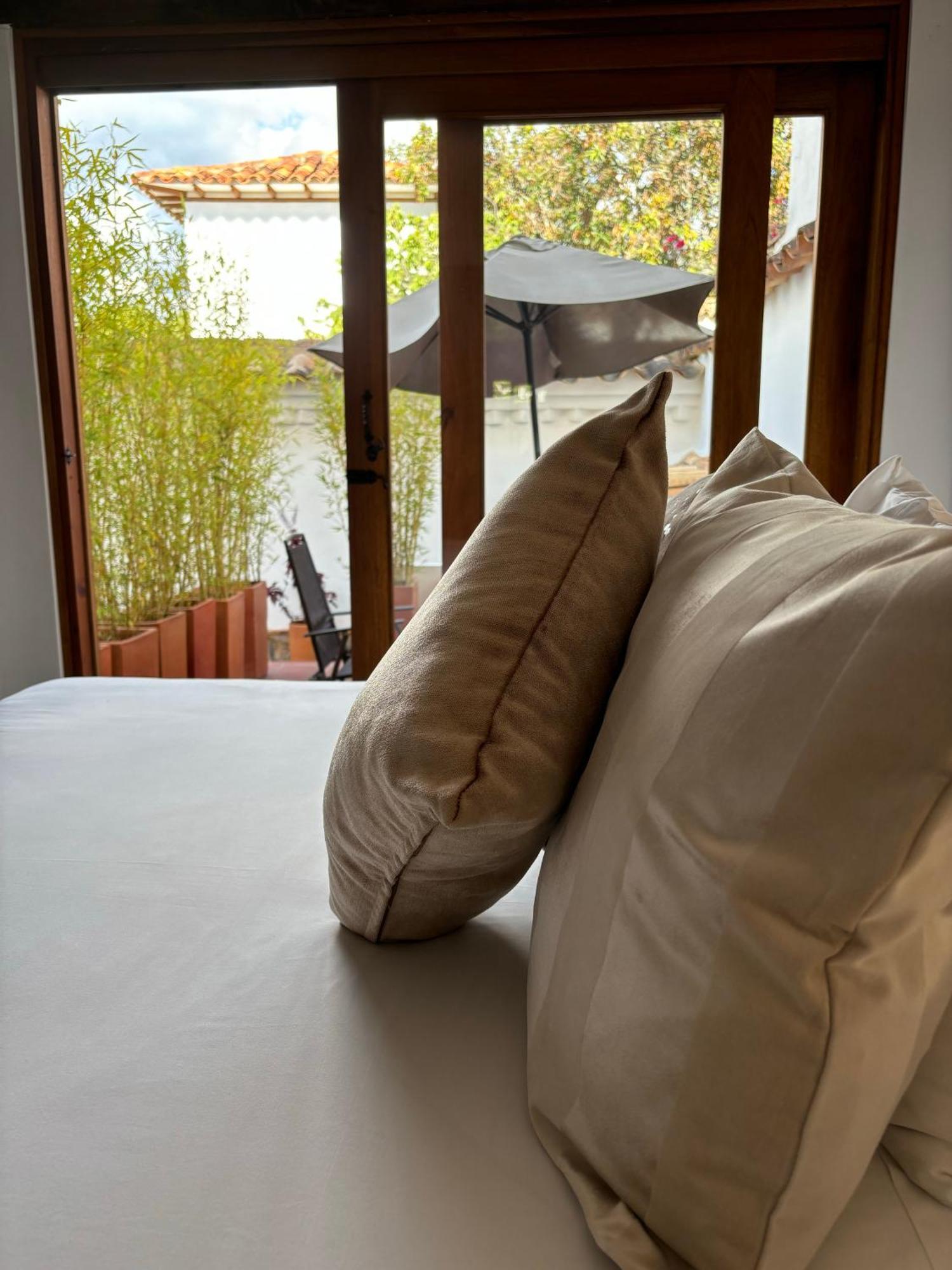 Hotel El Embrujo บียาเดเลย์บา ภายนอก รูปภาพ